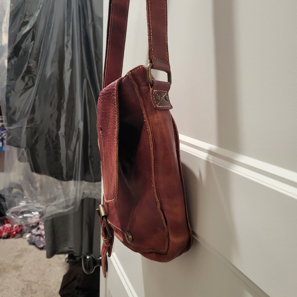 BED|STU Red Crossbody Bag - Picture 3 of 9